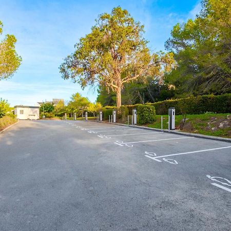 B&B Hotel Antibes Sophia Antipolis บิโอต์ ภายนอก รูปภาพ
