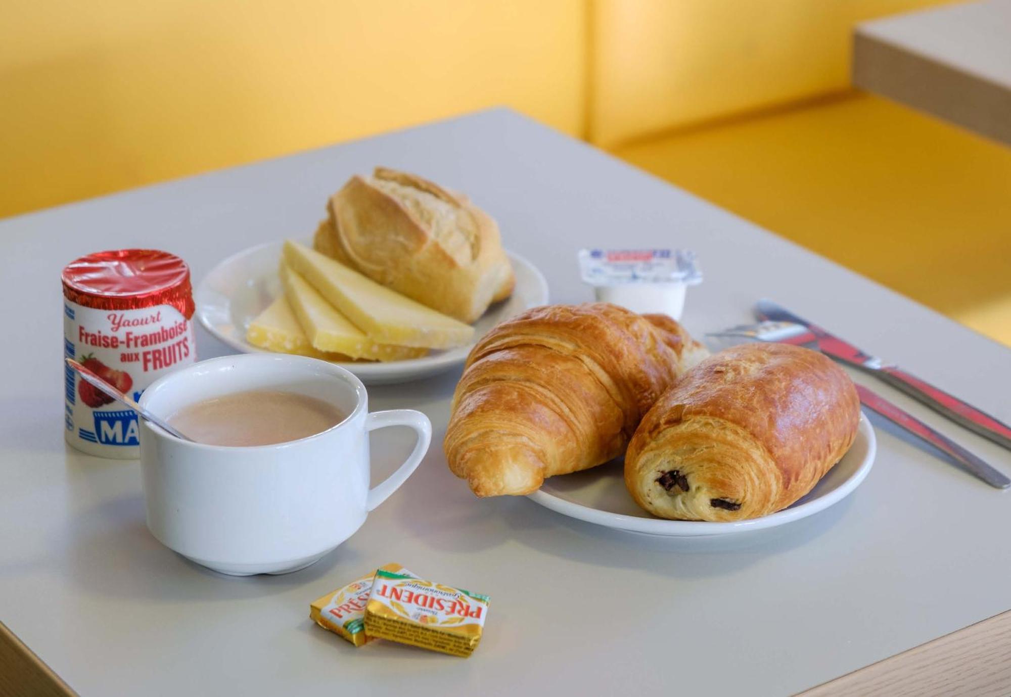 B&B Hotel Antibes Sophia Antipolis บิโอต์ ภายนอก รูปภาพ